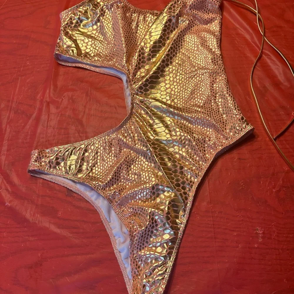 Wonen’s  Gold One Piece Swimsuit Bikini
